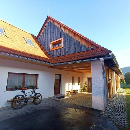 Vidiecky Apartman Kubo Pavcina Lehota  Luaran gambar